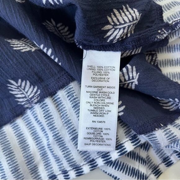 VINEYARD VINES NWT Deep Bay Fleur De Leaf Quilted Top 2X - Picture 12 of 13
